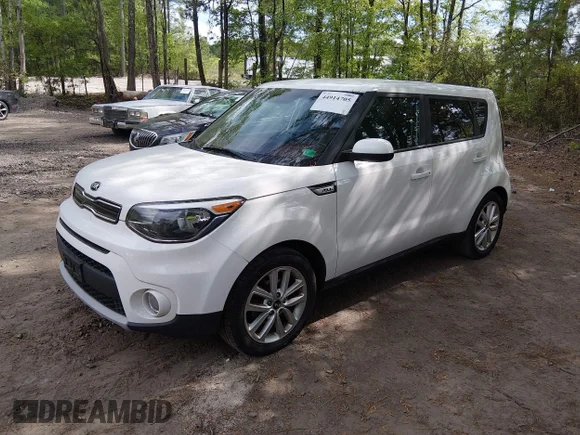 ✅ 2019 Kia Soul + • VIN: KNDJP3A58K7920531 • Lot: 44914705. Wystawiony na IAAI z przebiegiem 90 655 mil. Bezpłatny archiwum sprzedaży aukcyjnych z USA i szczegółowy raport historii pojazdu na DreamBid. Zdjęcie 2.