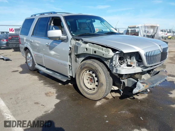 ✅ 2006 Lincoln Navigator Luxury • VIN: 5LMFU28516LJ13630 • Лот: 42003960. Опубліковано раніше на IAAI з пробігом 139 505 миль. Безкоштовний доступ до архіву аукціонних продажів зі США та докладний звіт про історію автомобіля на DreamBid. Зображення 1.