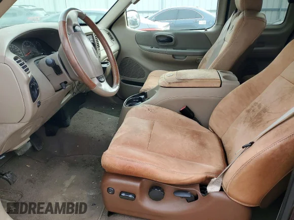✅ 2002 Ford F-150 XL • VIN: 1FTRX17W42KC42042 • Lot: 98510835. Wystawiony na Copart z przebiegiem Nie podano. Bezpłatny archiwum sprzedaży aukcyjnych z USA i szczegółowy raport historii pojazdu na DreamBid. Zdjęcie 7.