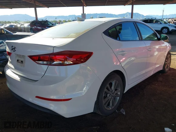 ✅ 2018 Hyundai Elantra SEL • VIN: 5NPD84LF5JH326673 • Lot: 43853027. Wystawiony na IAAI z przebiegiem 100 760 mil. Bezpłatny archiwum sprzedaży aukcyjnych z USA i szczegółowy raport historii pojazdu na DreamBid. Zdjęcie 4.