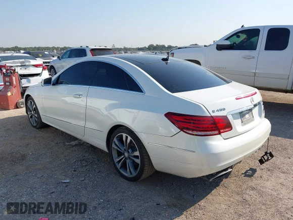 ✅ 2015 Mercedes-Benz E 400 • VIN: WDDKJ6FB6FF297918 • Lot: 43234264. Wystawiony na IAAI z przebiegiem 98 912 mil. Bezpłatny archiwum sprzedaży aukcyjnych z USA i szczegółowy raport historii pojazdu na DreamBid. Zdjęcie 3.
