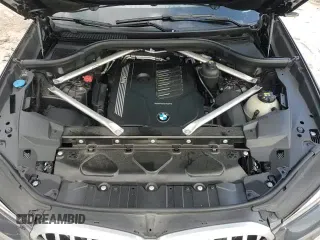 ✅ 2022 BMW X6 xDrive40i • VIN: 5UXCY6C08N9K50110 • Lot: 84167295. Wystawiony na Copart z przebiegiem 40 966 mil. Bezpłatny archiwum sprzedaży aukcyjnych z USA i szczegółowy raport historii pojazdu na DreamBid. Zdjęcie 14.