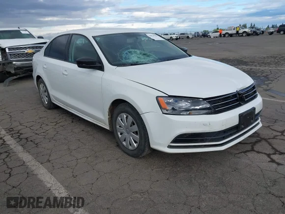 ✅ 2016 Volkswagen Jetta S • VIN: 3VW167AJ1GM333945 • Лот: 44824988. Опубліковано раніше на IAAI з пробігом 41 375 миль. Безкоштовний доступ до архіву аукціонних продажів зі США та докладний звіт про історію автомобіля на DreamBid. Зображення 1.