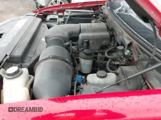 ✅ 2001 Ford F-150 XL • VIN: 2FTRX18W71CA71515 • Lot: 43752600. Wystawiony na IAAI z przebiegiem 140 731 mil. Bezpłatny archiwum sprzedaży aukcyjnych z USA i szczegółowy raport historii pojazdu na DreamBid. Zdjęcie 17.