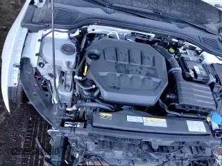 ✅ 2023 Volkswagen Golf GTI 40th Anniversary Edition • VIN: WVW9A7CD0PW174010 • Лот: 87896835. Опубликован ранее на Copart с пробегом 11 250 миль. Бесплатный доступ к архиву аукционных продаж из США и подробный отчёт об истории автомобиля на DreamBid. Изображение 13.