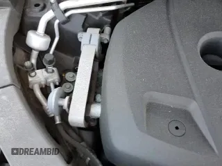 ✅ 2019 Volvo XC60 R-Design • VIN: LYVA22RM8KB219908 • Lot: 48925045. Listed on Copart with 58,991 mi. Free auction sales archive from the USA and detailed vehicle history report at DreamBid. Image 15.