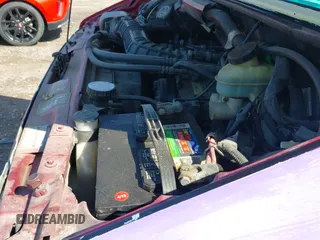 ✅ 1996 Ford Aerostar Eddie Bauer • VIN: 1FMDA41X1TZB26574 • Lot: 42743582. Wystawiony na IAAI z przebiegiem 192 939 mil. Bezpłatny archiwum sprzedaży aukcyjnych z USA i szczegółowy raport historii pojazdu na DreamBid. Zdjęcie 14.