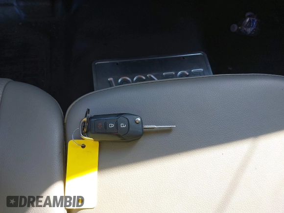 ✅ 2020 Ford F-150 XL • VIN: 1FTMF1E51LFA73986 • Lot: 43752754. Wystawiony na IAAI z przebiegiem 82 010 mil. Bezpłatny archiwum sprzedaży aukcyjnych z USA i szczegółowy raport historii pojazdu na DreamBid. Zdjęcie 11.