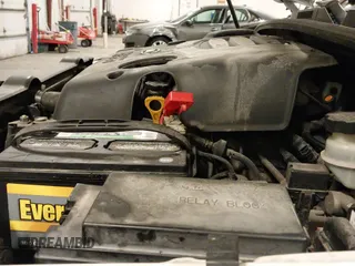 ✅ 2004 Kia Sorento LX • VIN: KNDJD733745240713 • Lot: 42107832. Listed on IAAI with 192,299 mi. Free auction sales archive from the USA and detailed vehicle history report at DreamBid. Image 23.