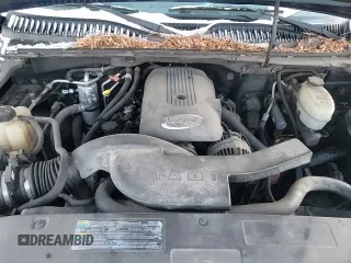 ✅ 2005 Chevrolet Suburban LT • VIN: 3GNFK16Z65G107872 • Лот: 83551954. Опубликован ранее на Copart с пробегом 193 559 миль. Бесплатный доступ к архиву аукционных продаж из США и подробный отчёт об истории автомобиля на DreamBid. Изображение 13.