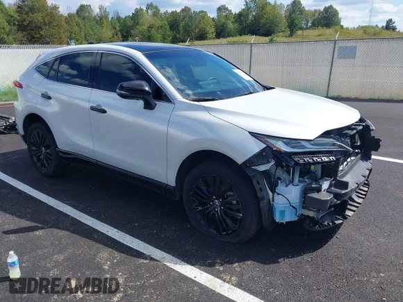 ✅ 2024 Toyota Venza XLE • VIN: JTEAAAAH3RJ170934 • Lot: 43325119. Wystawiony na IAAI z przebiegiem 10 940 mil. Bezpłatny archiwum sprzedaży aukcyjnych z USA i szczegółowy raport historii pojazdu na DreamBid. Zdjęcie 1.