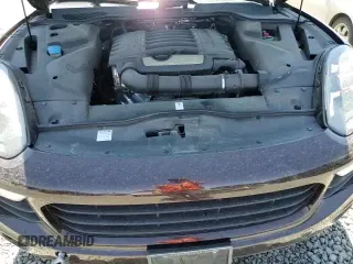 ✅ 2017 Porsche Cayenne • VIN: WP1AA2A25HKA90466 • Lot: 63330135. Listed on Copart with 65,883 mi. Free auction sales archive from the USA and detailed vehicle history report at DreamBid. Image 14.