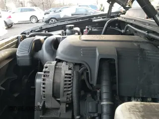 ✅ 2011 Chevrolet Tahoe LS • VIN: 1GNSKAE09BR318478 • Lot: 43812349. Wystawiony na IAAI z przebiegiem 273 856 mil. Bezpłatny archiwum sprzedaży aukcyjnych z USA i szczegółowy raport historii pojazdu na DreamBid. Zdjęcie 19.