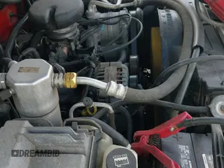 ✅ 2003 Chevrolet S-10 LS • VIN: 1GCCT19X638105108 • Лот: 41743499. Опубликован ранее на IAAI с пробегом 194 148 миль. Бесплатный доступ к архиву аукционных продаж из США и подробный отчёт об истории автомобиля на DreamBid. Изображение 12.