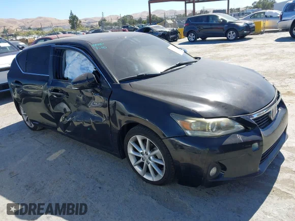 ✅ 2012 Lexus CT 200h Premium • VIN: JTHKD5BH7C2058403 • Лот: 45616013. Опубликован ранее на IAAI с пробегом 203 018 миль. Бесплатный доступ к архиву аукционных продаж из США и подробный отчёт об истории автомобиля на DreamBid. Изображение 1.