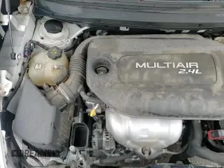 ✅ 2018 Jeep Cherokee Latitude • VIN: 1C4PJLCB2JD543161 • Lot: 90352675. Wystawiony na Copart z przebiegiem 112 572 mil. Bezpłatny archiwum sprzedaży aukcyjnych z USA i szczegółowy raport historii pojazdu na DreamBid. Zdjęcie 17.