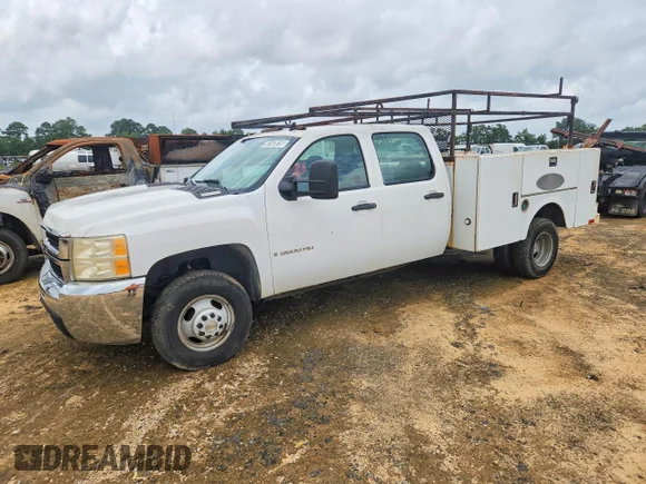✅ 2007 Chevrolet Silverado 1500 • VIN: 1GBJC33687F553665 • Лот: 56163816. Опубликован ранее на Copart с пробегом 151 557 миль. Бесплатный доступ к архиву аукционных продаж из США и подробный отчёт об истории автомобиля на DreamBid. Изображение 1.