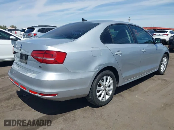 ✅ 2015 Volkswagen Jetta SE • VIN: 3VWD17AJ1FM239638 • Лот: 44936360. Опубликован ранее на IAAI с пробегом 234 987 миль. Бесплатный доступ к архиву аукционных продаж из США и подробный отчёт об истории автомобиля на DreamBid. Изображение 4.