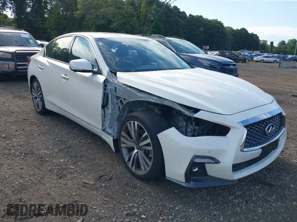 ✅ 2021 Infiniti Q50 Sensory • VIN: JN1EV7CR6MM752877 • Lot: 43059035. Wystawiony na IAAI z przebiegiem 22 337 mil. Bezpłatny archiwum sprzedaży aukcyjnych z USA i szczegółowy raport historii pojazdu na DreamBid. Zdjęcie 1.