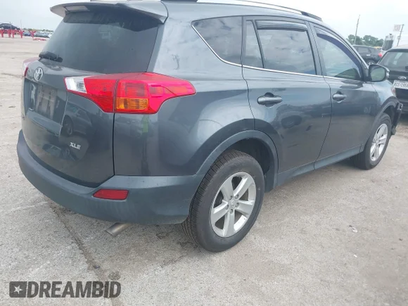 ✅ 2014 Toyota RAV4 XLE • VIN: JTMWFREV2ED032045 • Лот: 45192947. Опубліковано раніше на IAAI з пробігом 312 889 миль. Безкоштовний доступ до архіву аукціонних продажів зі США та докладний звіт про історію автомобіля на DreamBid. Зображення 4.