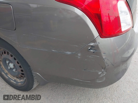 ✅ 2014 Nissan Versa SV • VIN: 3N1CN7AP4EL851606 • Lot: 44984508. Wystawiony na IAAI z przebiegiem 122 337 mil. Bezpłatny archiwum sprzedaży aukcyjnych z USA i szczegółowy raport historii pojazdu na DreamBid. Zdjęcie 6.