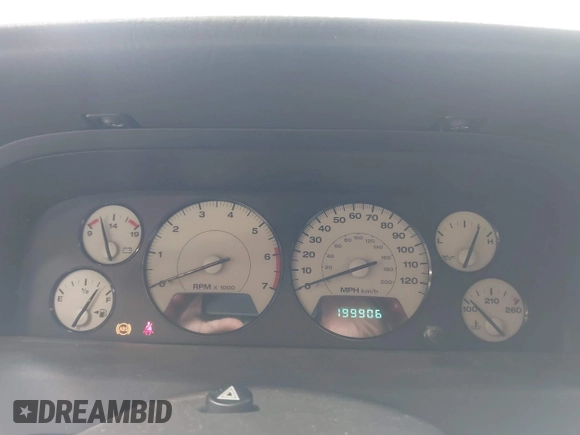 ✅ 2002 Jeep Grand Cherokee Overland • VIN: 1J8GW68J02C219256 • Lot: 45223205. Wystawiony na IAAI z przebiegiem 199 906 mil. Bezpłatny archiwum sprzedaży aukcyjnych z USA i szczegółowy raport historii pojazdu na DreamBid. Zdjęcie 7.