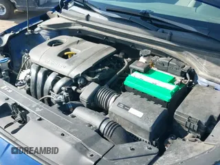 2019 Hyundai Elantra Value Edition с VIN 5NPD84LF7KH425240, выставлен на аукционе IAAI как лот 43534700 с пробегом 246 822 миль миль и . История ставок и продаж доступна на DreamBid. Изображение 19.