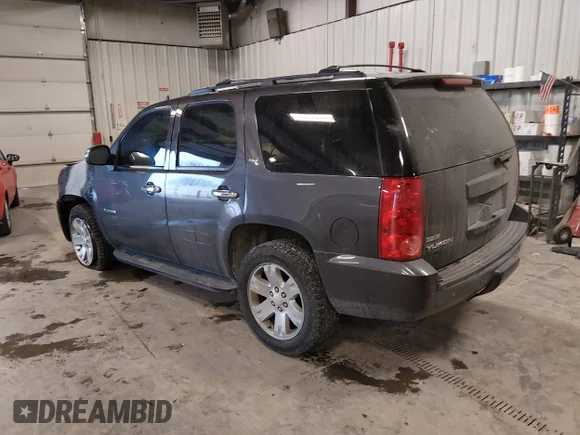 ✅ 2011 GMC Yukon SLT • VIN: 1GKS2CE05BR245215 • Lot: 44247287. Listed on IAAI with Not provided. Free auction sales archive from the USA and detailed vehicle history report at DreamBid. Image 3.