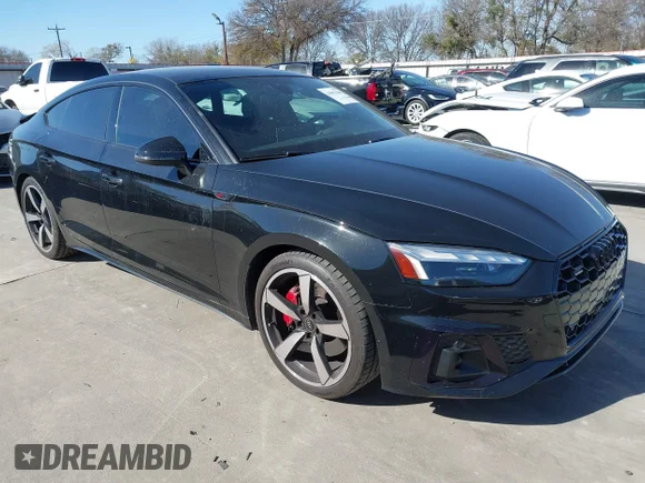 ✅ 2023 Audi A5 • VIN: WAUFADF52PA012606 • Lot: 43953686. Wystawiony na IAAI z przebiegiem 32 543 mil. Bezpłatny archiwum sprzedaży aukcyjnych z USA i szczegółowy raport historii pojazdu na DreamBid. Zdjęcie 1.