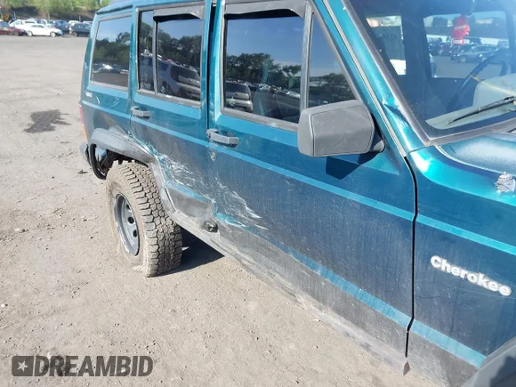 ✅ 1996 Jeep Cherokee SE • VIN: 1J4FJ28S0TL209941 • Лот: 42388777. Опубліковано раніше на IAAI з пробігом 167 159 миль. Безкоштовний доступ до архіву аукціонних продажів зі США та докладний звіт про історію автомобіля на DreamBid. Зображення 6.