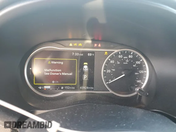 ✅ 2020 Nissan Kicks SV • VIN: 3N1CP5CV0LL533733 • Lot: 48568426. Listed on Copart with 43,924 mi. Free auction sales archive from the USA and detailed vehicle history report at DreamBid. Image 9.