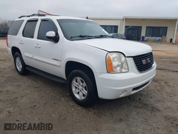 ✅ 2008 GMC Yukon SLT 4SB • VIN: 1GKFC13J98R176259 • Lot: 43984312. Listed on IAAI with 261,922 mi. Free auction sales archive from the USA and detailed vehicle history report at DreamBid. Image 1.
