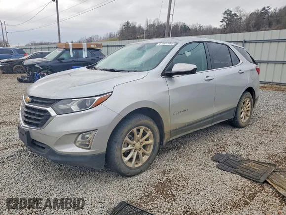 ✅ 2018 Chevrolet Equinox LT • VIN: 2GNAXSEV6J6323307 • Lot: 77027895. Wystawiony na Copart z przebiegiem 135 162 mil. Bezpłatny archiwum sprzedaży aukcyjnych z USA i szczegółowy raport historii pojazdu na DreamBid. Zdjęcie 1.