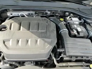 ✅ 2024 Volkswagen Golf GTI S • VIN: WVWGA7CD6RW219610 • Lot: 70642765. Wystawiony na Copart z przebiegiem 19 817 mil. Bezpłatny archiwum sprzedaży aukcyjnych z USA i szczegółowy raport historii pojazdu na DreamBid. Zdjęcie 15.