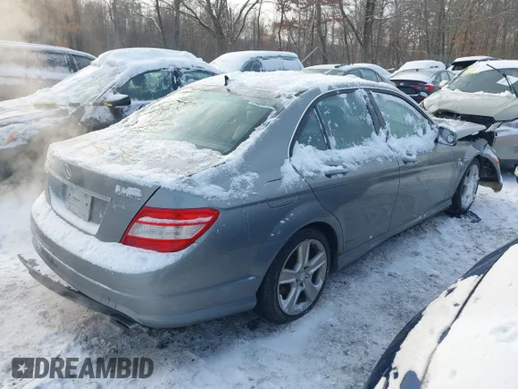 ✅ 2010 Mercedes-Benz C 300 Sport • VIN: WDDGF8BB9AF484958 • Lot: 44048814. Wystawiony na IAAI z przebiegiem 228 360 mil. Bezpłatny archiwum sprzedaży aukcyjnych z USA i szczegółowy raport historii pojazdu na DreamBid. Zdjęcie 4.