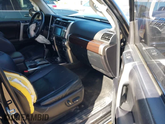 ✅ 2017 Toyota 4Runner Limited • VIN: JTEBU5JR2H5455451 • Лот: 44205392. Опубліковано раніше на IAAI з пробігом 99 884 миль. Безкоштовний доступ до архіву аукціонних продажів зі США та докладний звіт про історію автомобіля на DreamBid. Зображення 5.