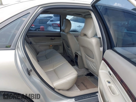 ✅ 2000 Volvo S80 • VIN: YV1TS90D2Y1089620 • Lot: 42925921. Listed on IAAI with 126,361 mi. Free auction sales archive from the USA and detailed vehicle history report at DreamBid. Image 8.