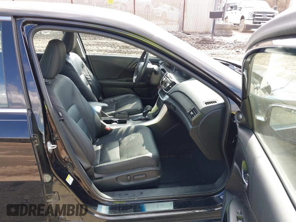 ✅ 2013 Honda Accord EX-L • VIN: 1HGCR3F87DA004694 • Lot: 44528564. Wystawiony na IAAI z przebiegiem 112 150 mil. Bezpłatny archiwum sprzedaży aukcyjnych z USA i szczegółowy raport historii pojazdu na DreamBid. Zdjęcie 5.