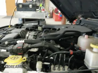 ✅ 2020 Jeep Gladiator Overland • VIN: 1C6HJTFG0LL182931 • Lot: 41734803. Wystawiony na IAAI z przebiegiem 75 525 mil. Bezpłatny archiwum sprzedaży aukcyjnych z USA i szczegółowy raport historii pojazdu na DreamBid. Zdjęcie 19.