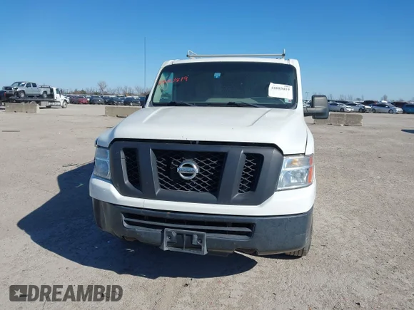 ✅ 2016 Nissan NV SV • VIN: 1N6BF0KYXGN813172 • Lot: 44183419. Wystawiony na IAAI z przebiegiem 303 759 mil. Bezpłatny archiwum sprzedaży aukcyjnych z USA i szczegółowy raport historii pojazdu na DreamBid. Zdjęcie 6.