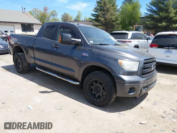 ✅ 2013 Toyota Tundra • VIN: 5TFUY5F17DX272565 • Лот: 45166398. Опубликован ранее на IAAI с пробегом 167 638 миль. Бесплатный доступ к архиву аукционных продаж из США и подробный отчёт об истории автомобиля на DreamBid. Изображение 1.