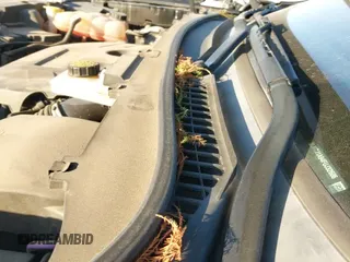 ✅ 2015 Lincoln MKC • VIN: 5LMCJ1A94FUJ32606 • Lot: 43627189. Wystawiony na IAAI z przebiegiem 146 856 mil. Bezpłatny archiwum sprzedaży aukcyjnych z USA i szczegółowy raport historii pojazdu na DreamBid. Zdjęcie 19.