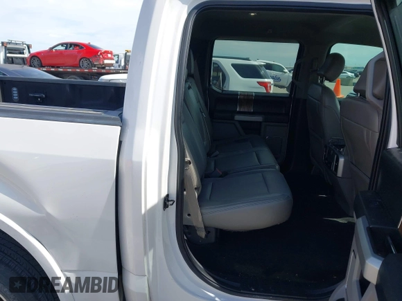 ✅ 2018 Ford F-150 XL • VIN: 1FTEW1CP9JKC39393 • Lot: 44782997. Wystawiony na IAAI z przebiegiem 150 007 mil. Bezpłatny archiwum sprzedaży aukcyjnych z USA i szczegółowy raport historii pojazdu na DreamBid. Zdjęcie 8.