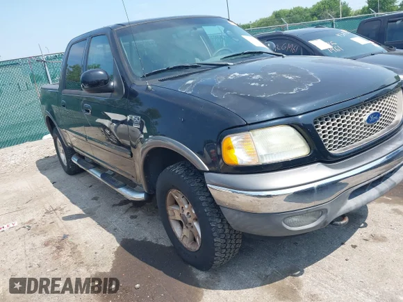 ✅ 2003 Ford F-150 XLT • VIN: 1FTRW08663KC60359 • Lot: 45607578. Wystawiony na IAAI z przebiegiem 152 542 mil. Bezpłatny archiwum sprzedaży aukcyjnych z USA i szczegółowy raport historii pojazdu na DreamBid. Zdjęcie 1.
