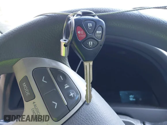 ✅ 2011 Toyota Camry LE • VIN: 4T1BF3EK1BU765437 • Lot: 45239103. Wystawiony na IAAI z przebiegiem 296 201 mil. Bezpłatny archiwum sprzedaży aukcyjnych z USA i szczegółowy raport historii pojazdu na DreamBid. Zdjęcie 11.