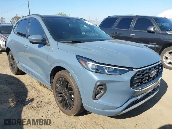 ✅ 2024 Ford Escape ST-Line Elite • VIN: 1FMCU9PZ8RUB13853 • Lot: 42004327. Wystawiony na IAAI z przebiegiem Nie podano. Bezpłatny archiwum sprzedaży aukcyjnych z USA i szczegółowy raport historii pojazdu na DreamBid. Zdjęcie 1.