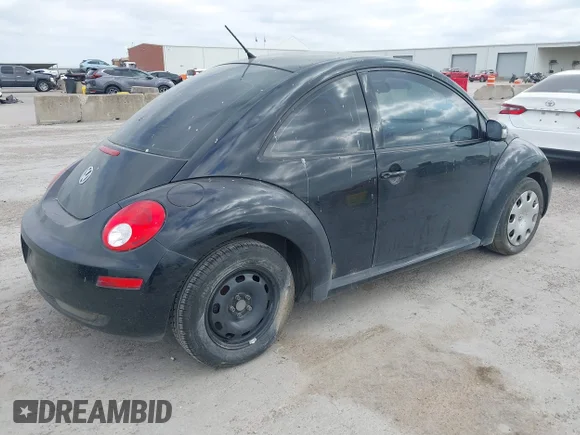 ✅ 2010 Volkswagen Beetle • VIN: 3VWPG3AG9AM015051 • Лот: 42052771. Опубліковано раніше на IAAI з пробігом 163 728 миль. Безкоштовний доступ до архіву аукціонних продажів зі США та докладний звіт про історію автомобіля на DreamBid. Зображення 4.