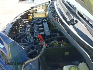 ✅ 2007 Mazda 5 Touring • VIN: JM1CR293070142418 • Lot: 43059619. Wystawiony na IAAI z przebiegiem 184 811 mil. Bezpłatny archiwum sprzedaży aukcyjnych z USA i szczegółowy raport historii pojazdu na DreamBid. Zdjęcie 13.