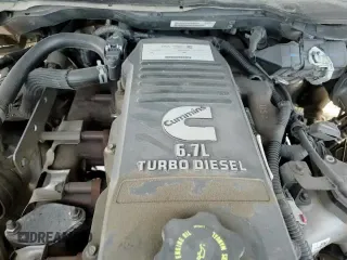 ✅ 2019 Ram 2500 Laramie • VIN: 3C6UR5NL3KG613047 • Lot: 59177715. Wystawiony na Copart z przebiegiem 86 961 mil. Bezpłatny archiwum sprzedaży aukcyjnych z USA i szczegółowy raport historii pojazdu na DreamBid. Zdjęcie 16.