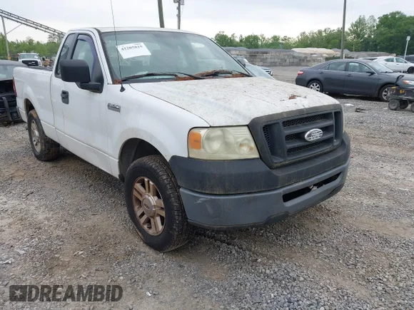 ✅ 2006 Ford F-150 XL • VIN: 1FTRF122X6NA50605 • Лот: 42205815. Опубліковано раніше на IAAI з пробігом 242 782 миль. Безкоштовний доступ до архіву аукціонних продажів зі США та докладний звіт про історію автомобіля на DreamBid. Зображення 1.